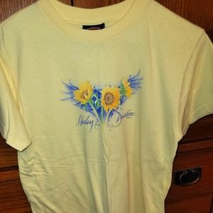 Womens HD tee